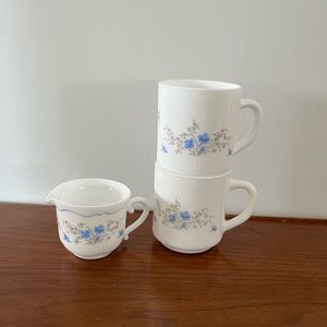 Vintage Mugs and Creamer Set